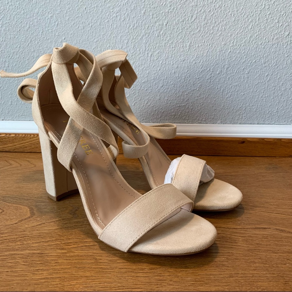 Strappy Heel Size 8 NWOT